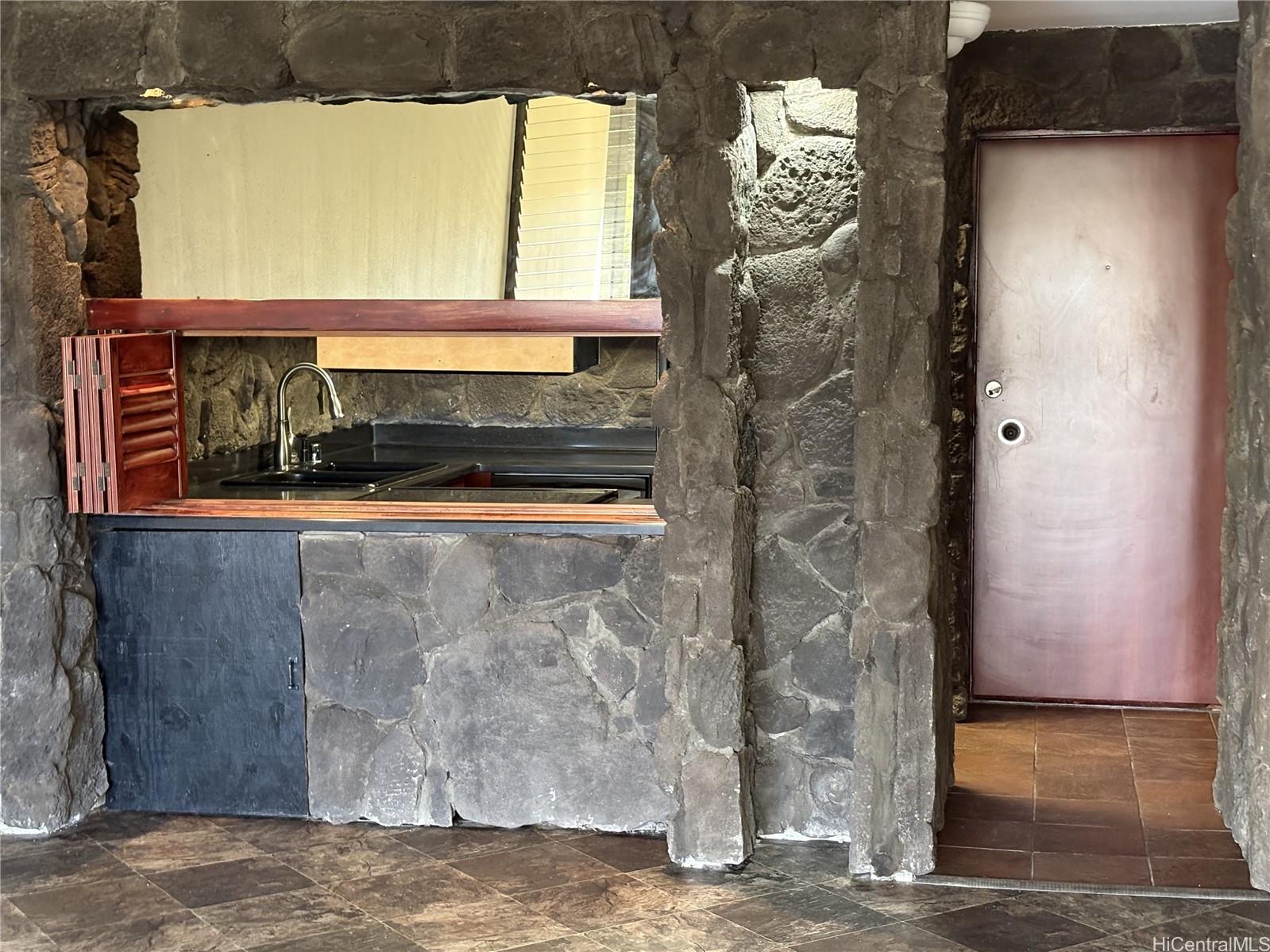 3138 Waialae Ave Honolulu - Rental - photo 4 of 18