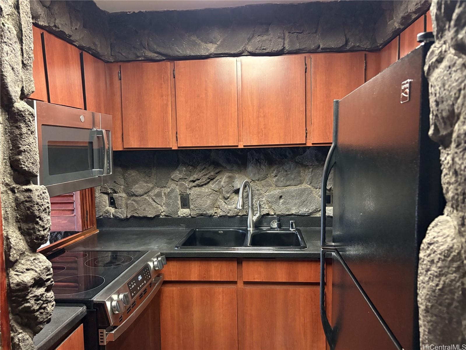 3138 Waialae Ave Honolulu - Rental - photo 5 of 18