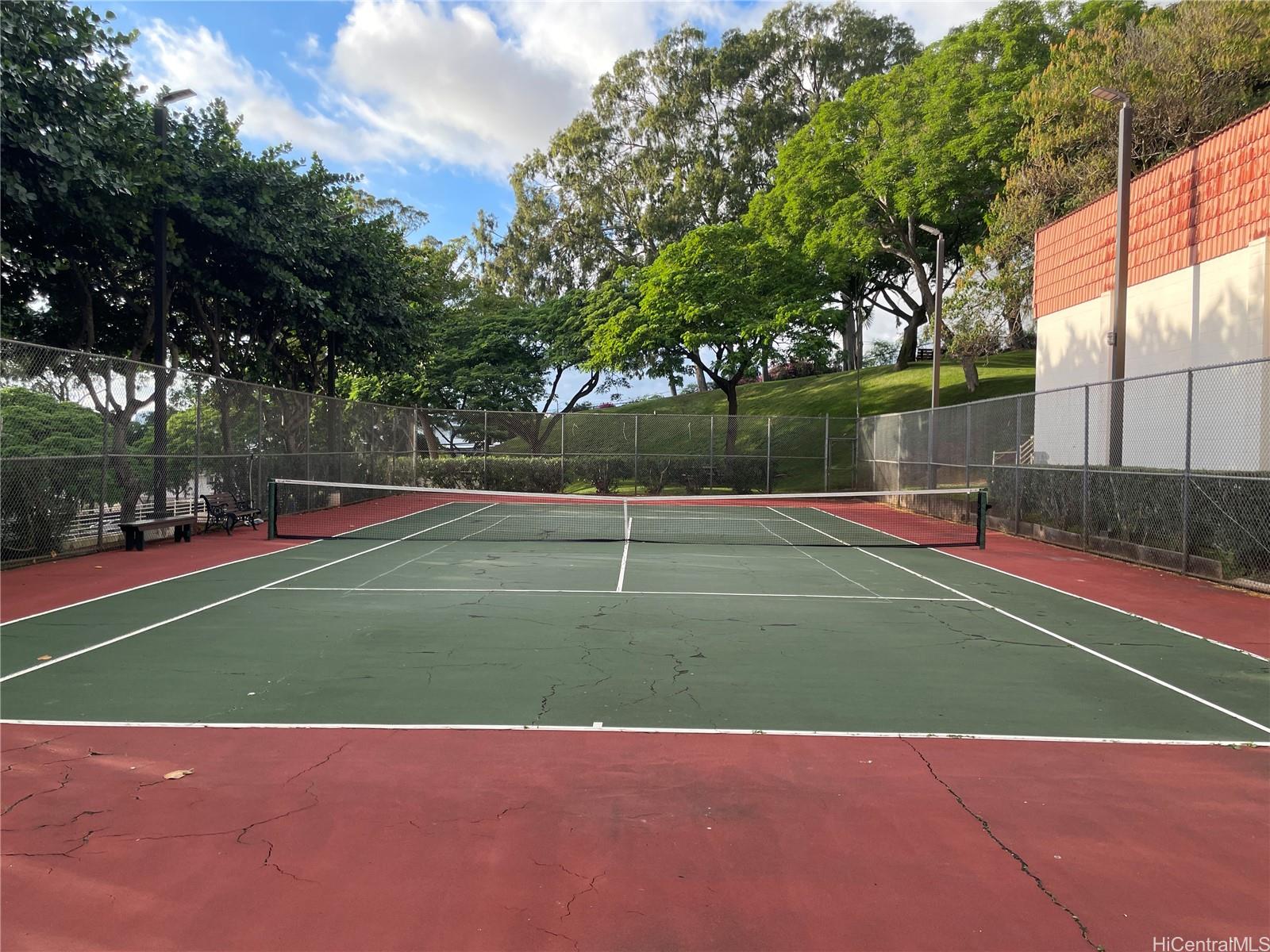 3138 Waialae Ave Honolulu - Rental - photo 3 of 11