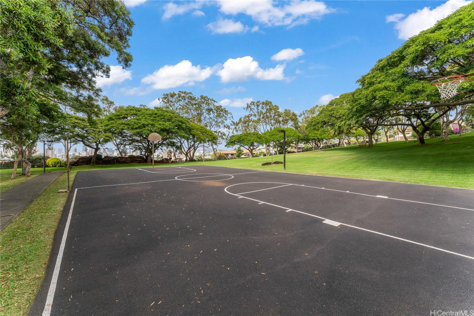 Regency Park condo # 802, Honolulu, Hawaii - photo 17 of 22