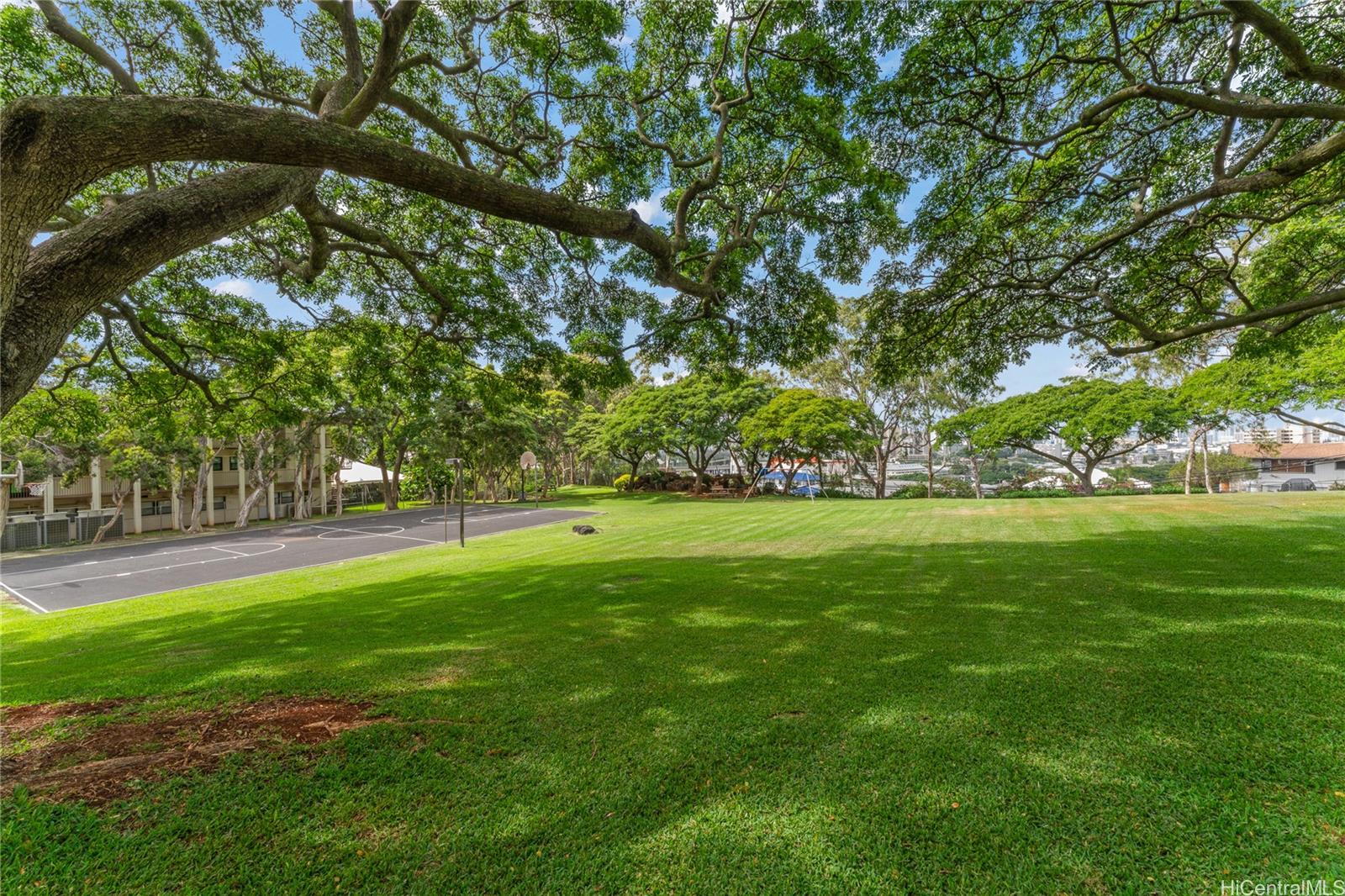 Regency Park condo # 802, Honolulu, Hawaii - photo 19 of 22