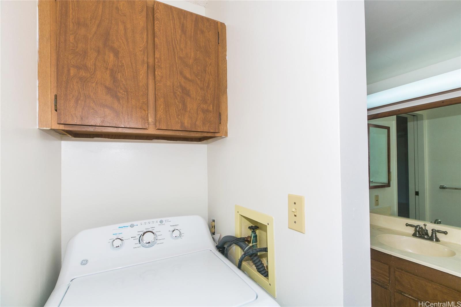 3138 Waialae Ave Honolulu - Rental - photo 21 of 25