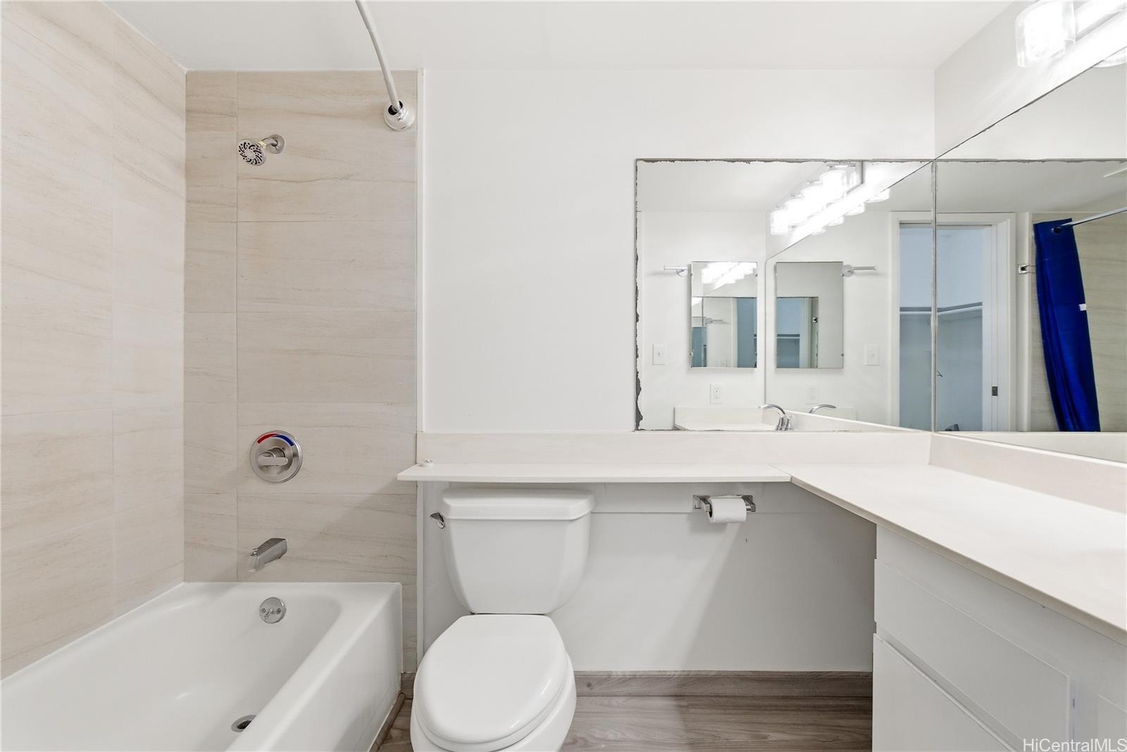 Regency Park condo # 915, Honolulu, Hawaii - photo 18 of 25