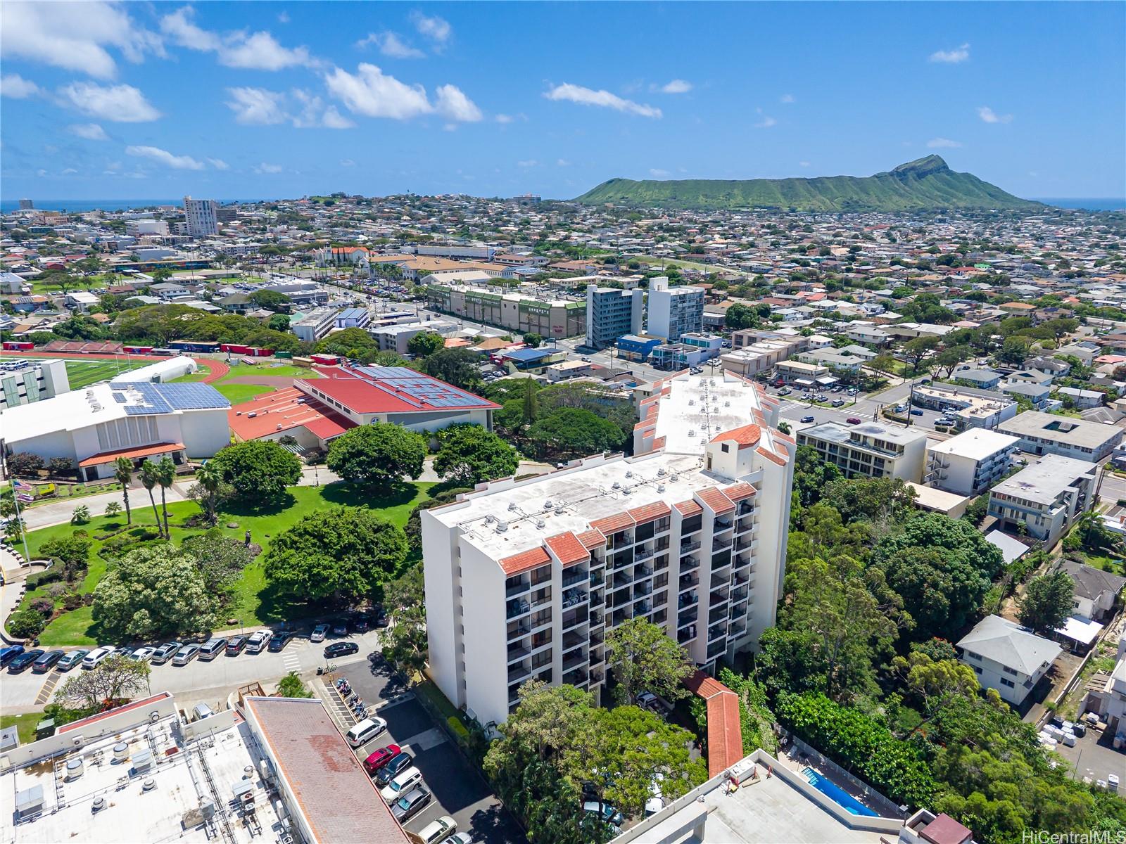 Regency Park condo # 915, Honolulu, Hawaii - photo 6 of 25