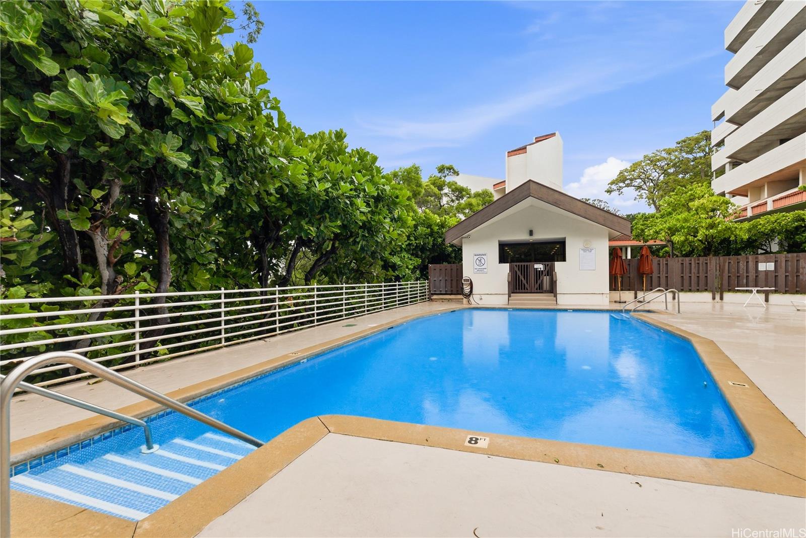 Regency Park condo # 915, Honolulu, Hawaii - photo 8 of 25