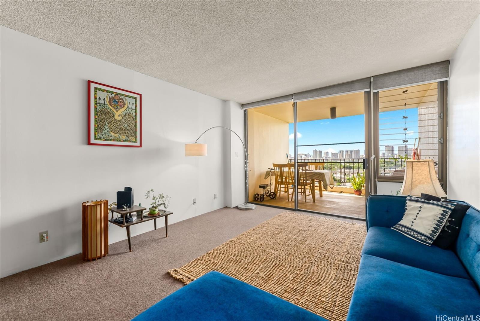 Regency Park condo # 916, Honolulu, Hawaii - photo 2 of 25