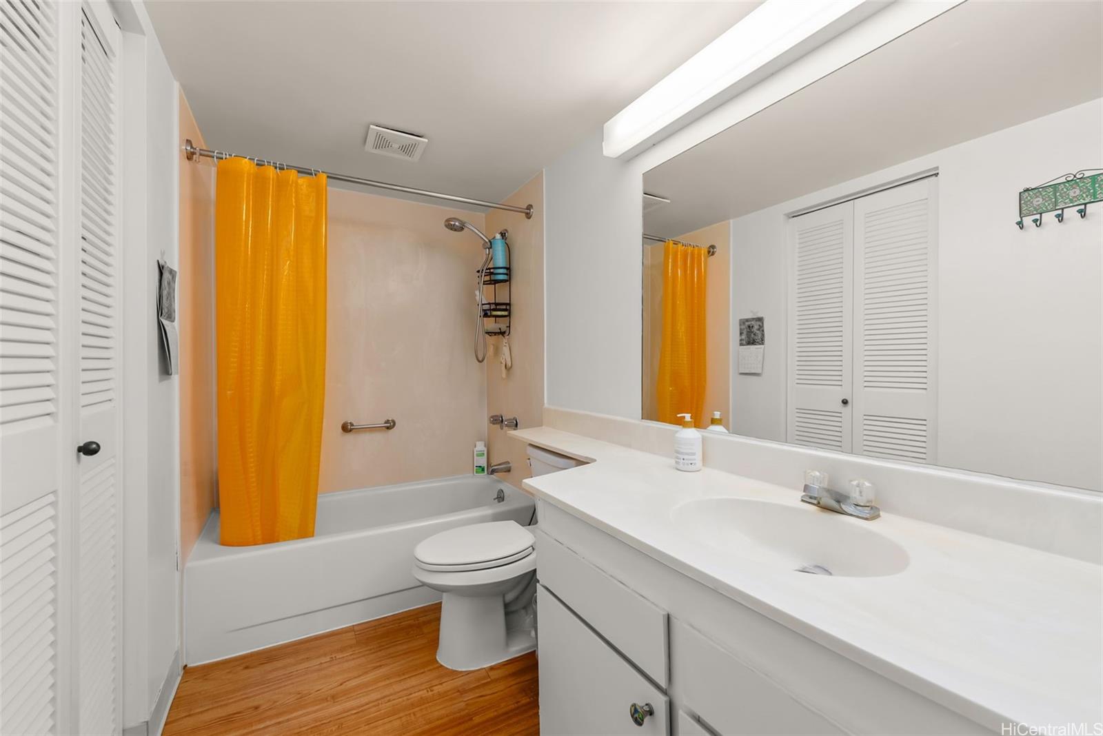 Regency Park condo # 916, Honolulu, Hawaii - photo 12 of 25