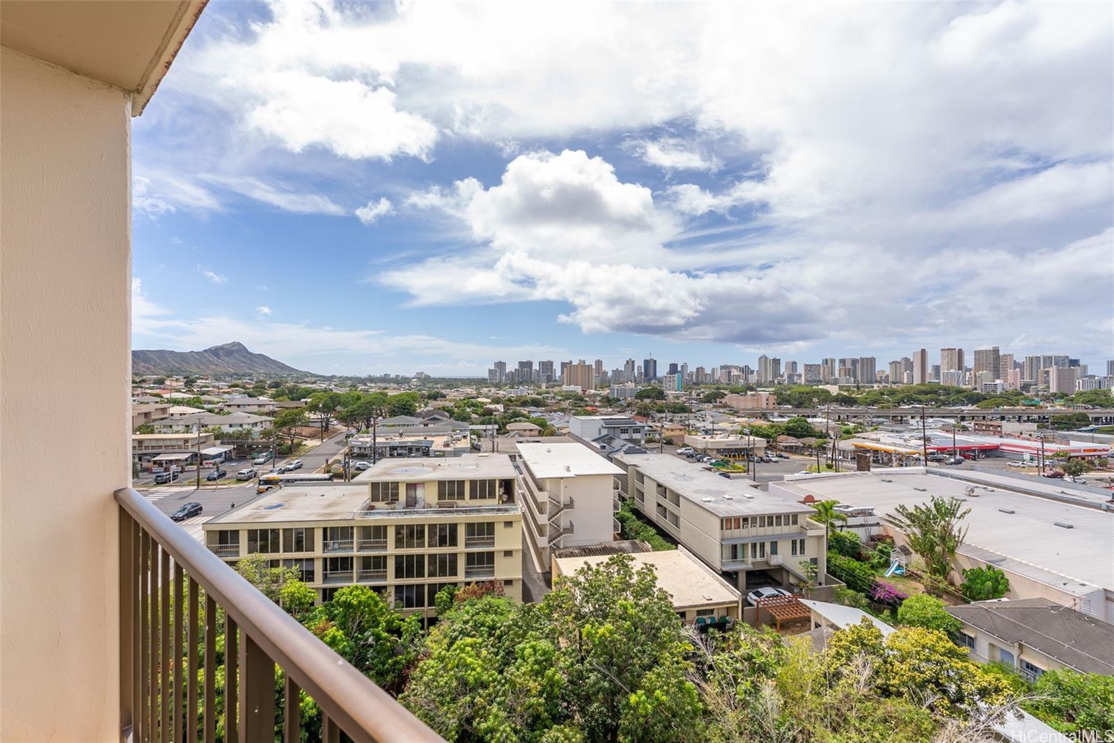 Regency Park condo # 916, Honolulu, Hawaii - photo 15 of 25