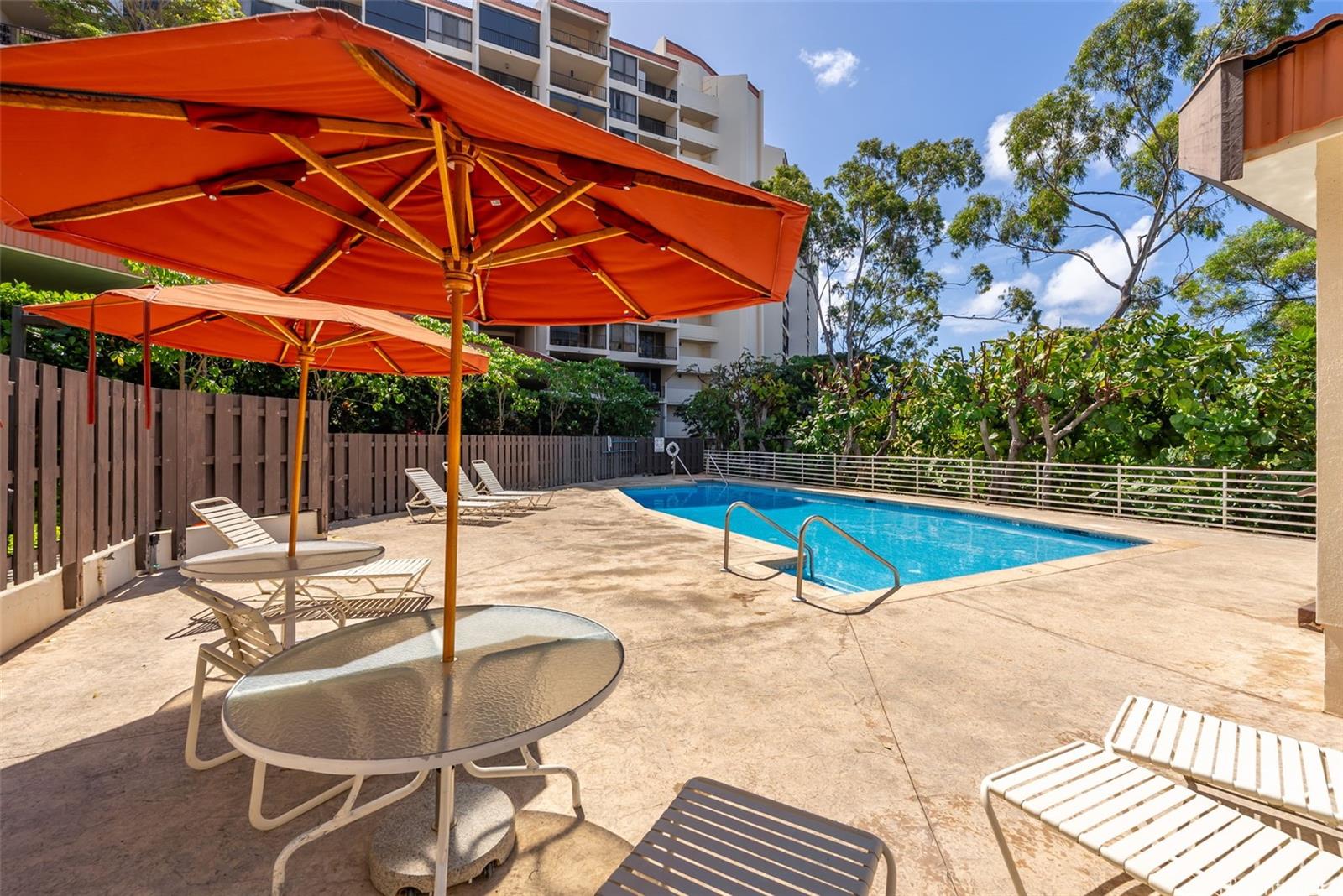 Regency Park condo # 916, Honolulu, Hawaii - photo 17 of 25