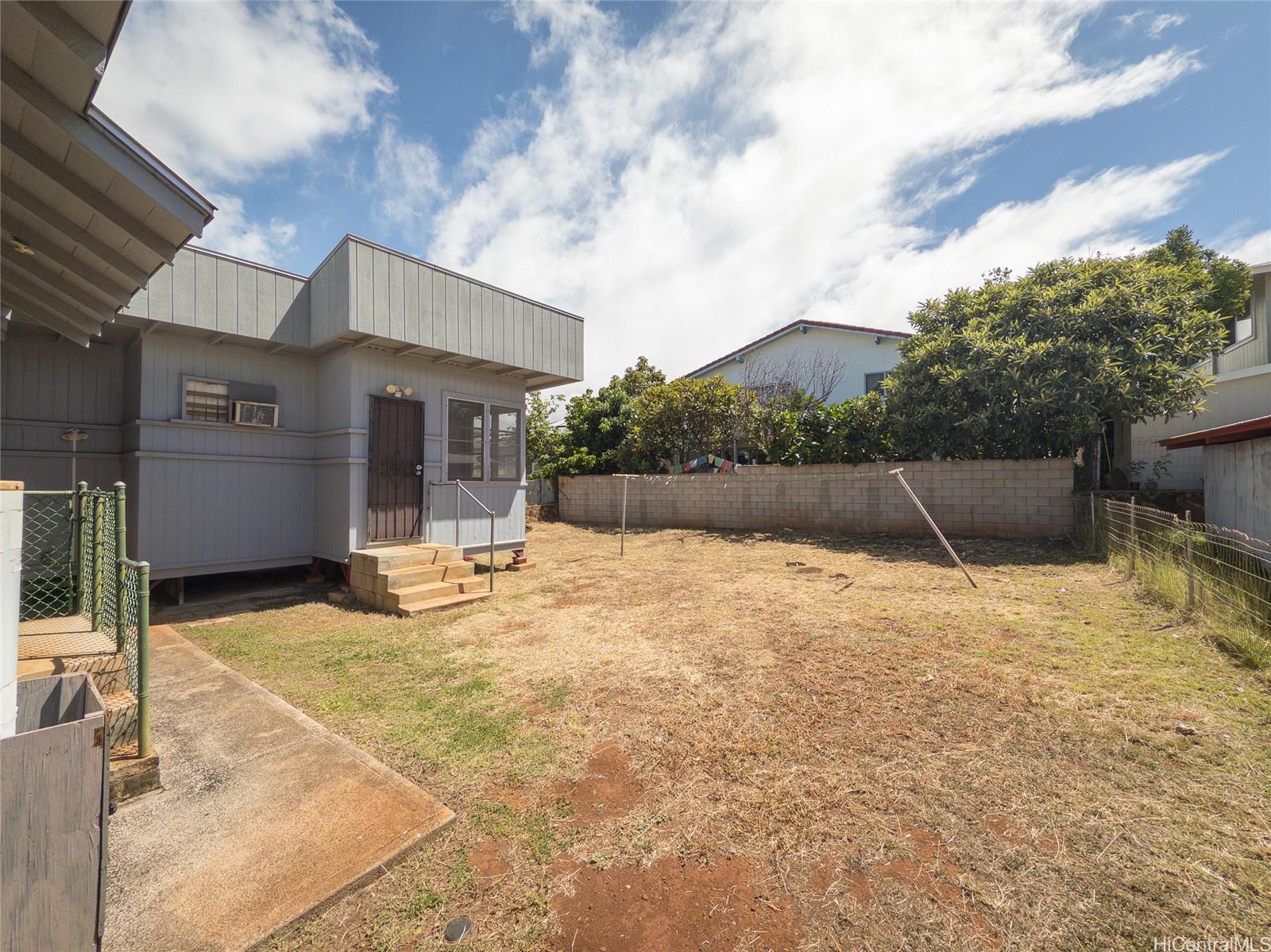 3140  Paliuli Street Kapahulu, Diamond Head home - photo 21 of 25