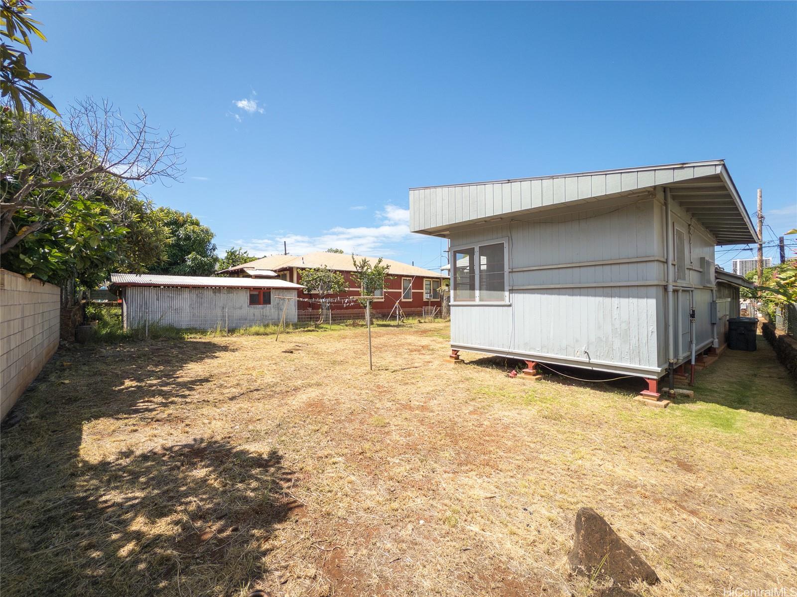 3140  Paliuli Street Kapahulu, Diamond Head home - photo 22 of 25