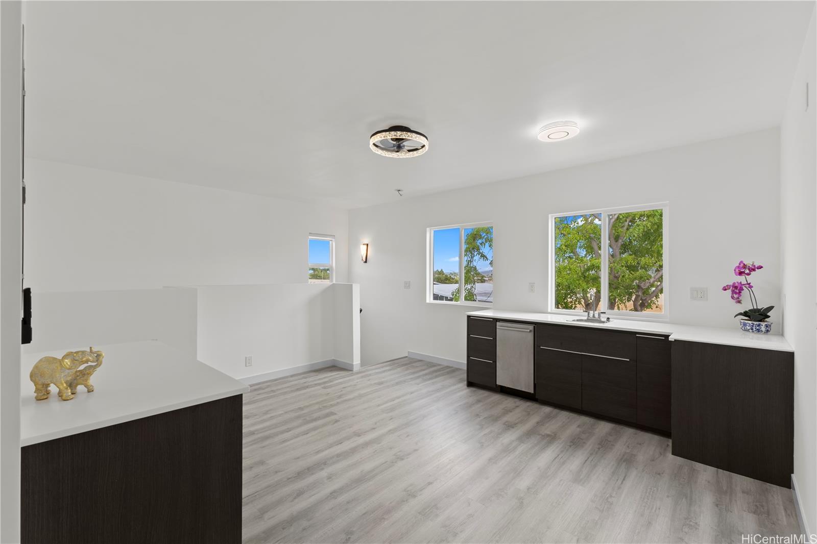 315  Hanakoa St Koko Head Terrace, Hawaii Kai home - photo 11 of 23