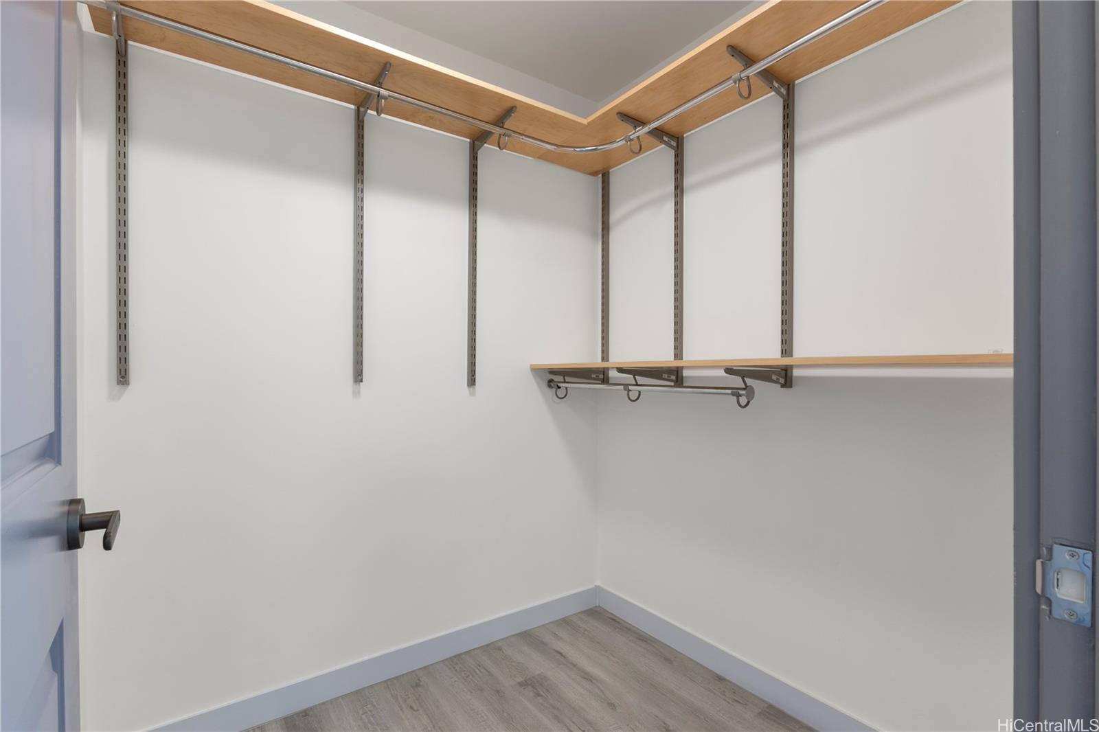 315  Hanakoa St Koko Head Terrace, Hawaii Kai home - photo 19 of 23