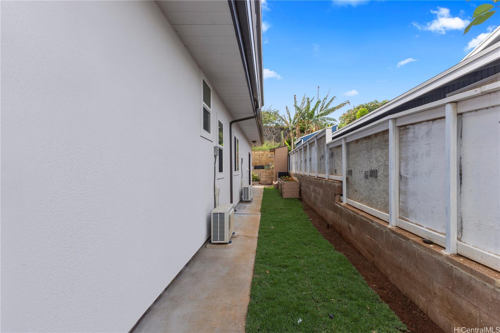 315  Hanakoa St Koko Head Terrace, Hawaii Kai home - photo 22 of 23