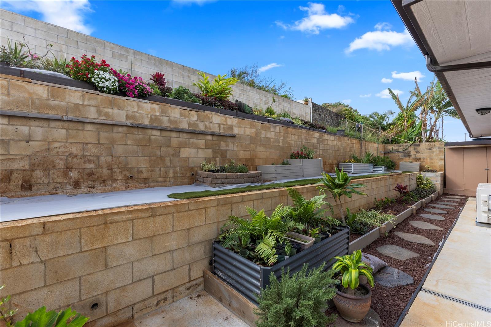 315  Hanakoa St Koko Head Terrace, Hawaii Kai home - photo 23 of 23