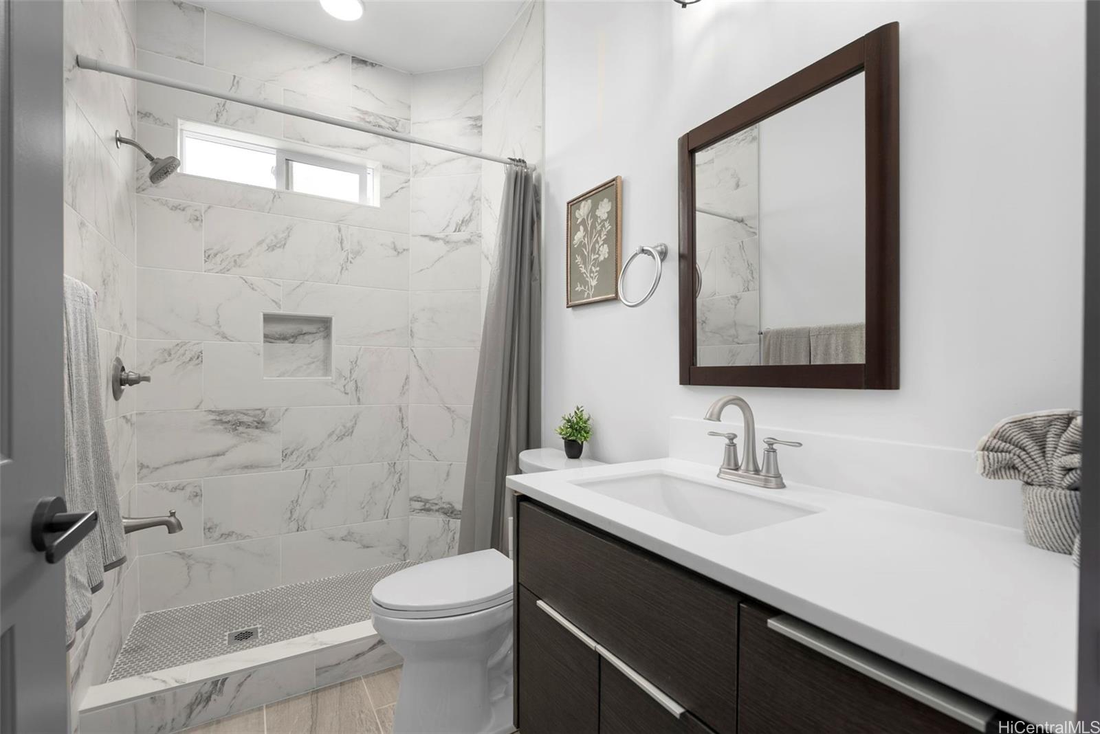 315  Hanakoa Street Koko Head Terrace, Hawaii Kai home - photo 10 of 25