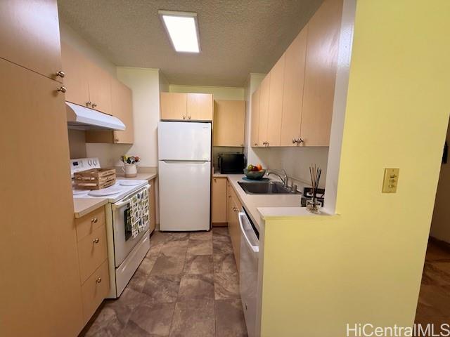 Century West condo # 107, Honolulu, Hawaii - photo 11 of 24