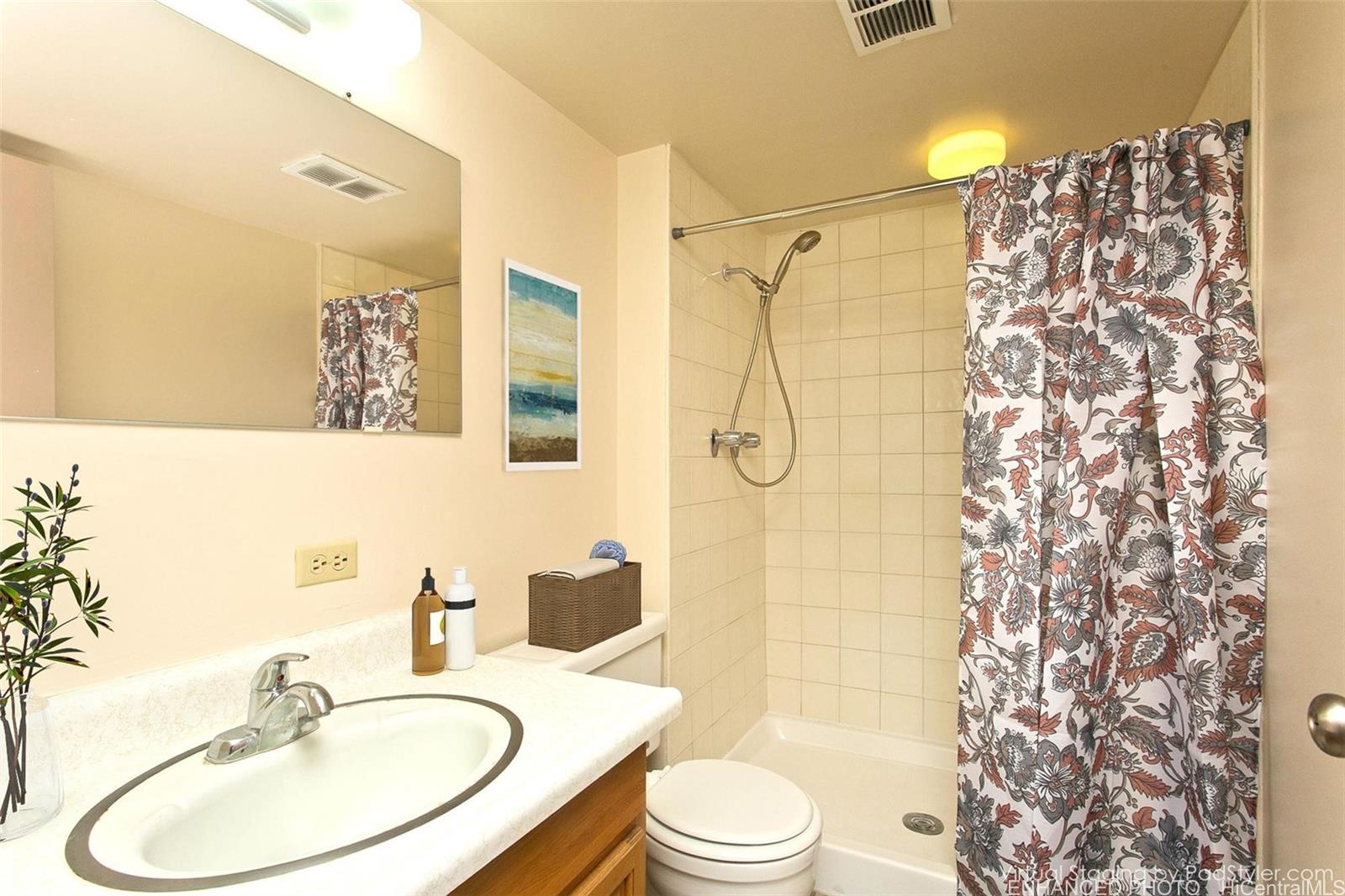 Century West condo # 1515, Honolulu, Hawaii - photo 12 of 25