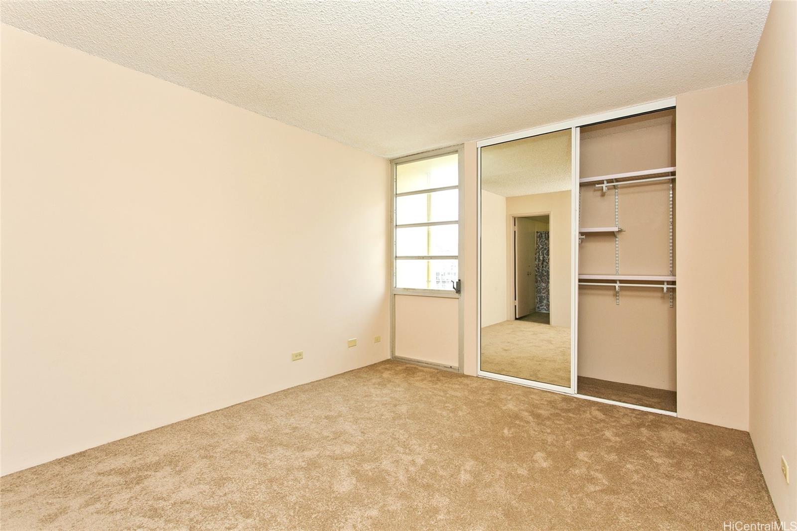 Century West condo # 1515, Honolulu, Hawaii - photo 9 of 25