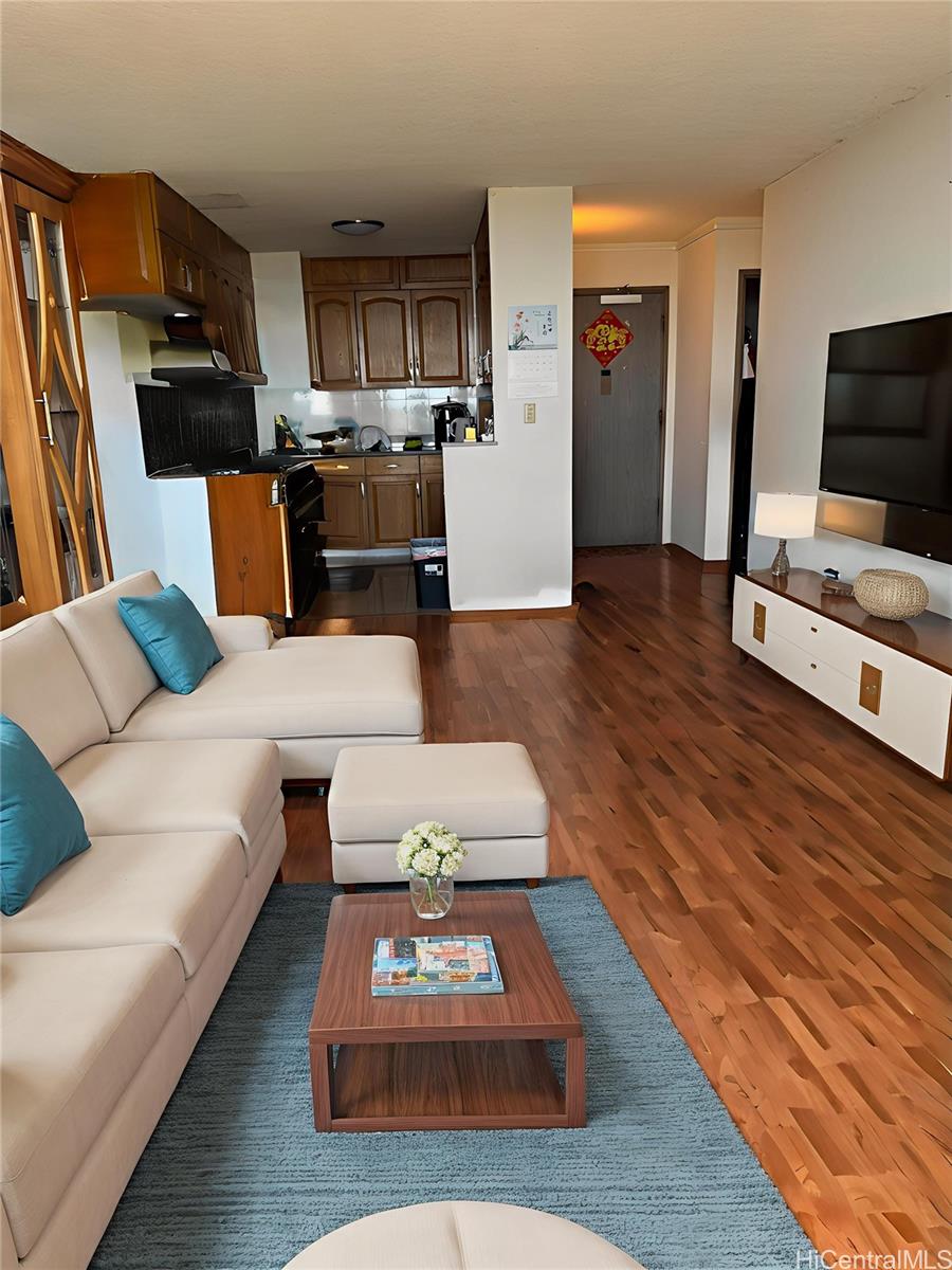 Century West condo # 1907, Honolulu, Hawaii - photo 4 of 12