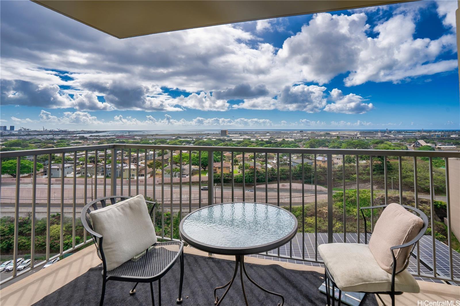 Century West condo # 1907, Honolulu, Hawaii - photo 7 of 12