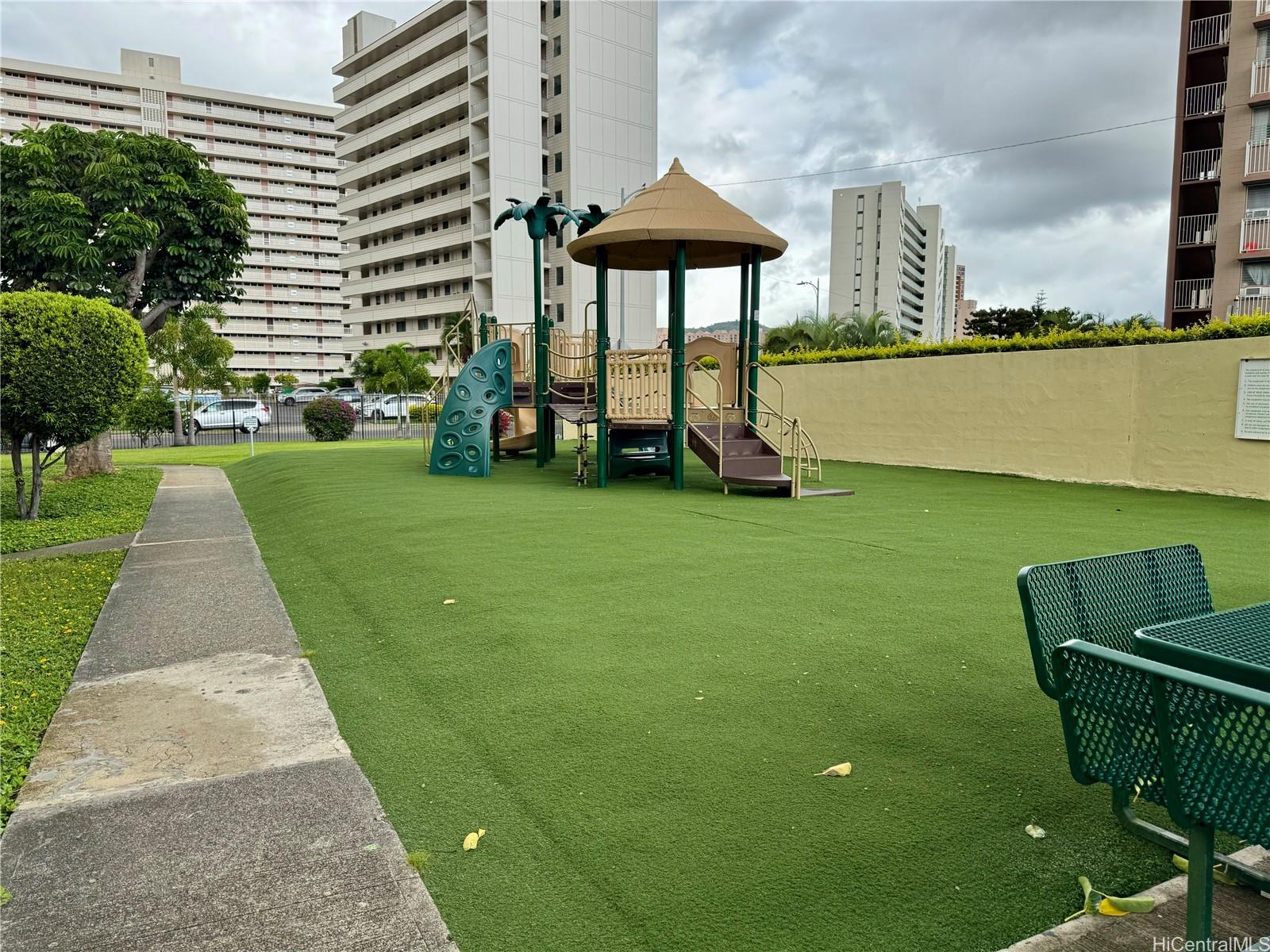 Century West condo # 304, Honolulu, Hawaii - photo 13 of 13