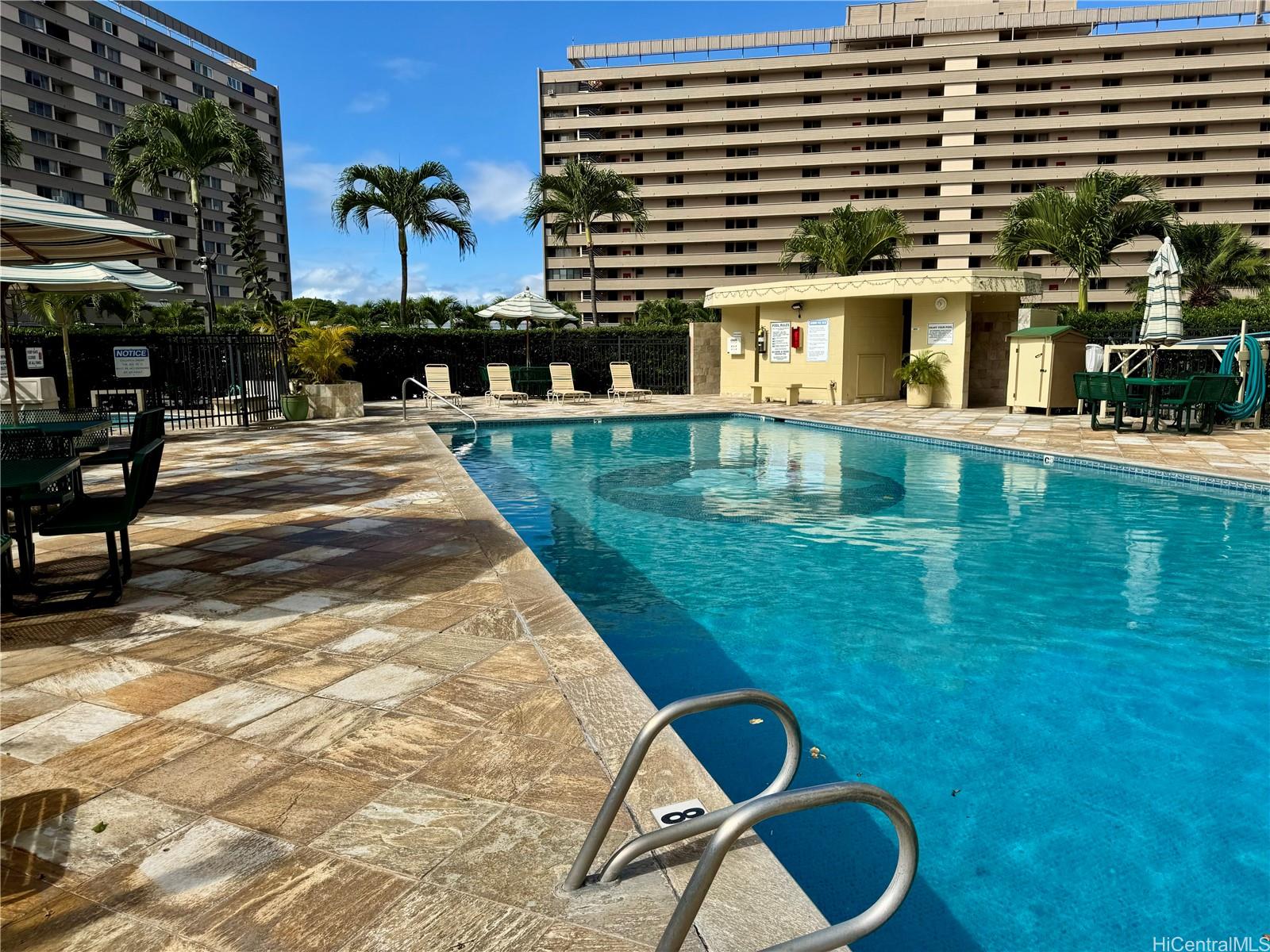 Century West condo # 304, Honolulu, Hawaii - photo 10 of 13