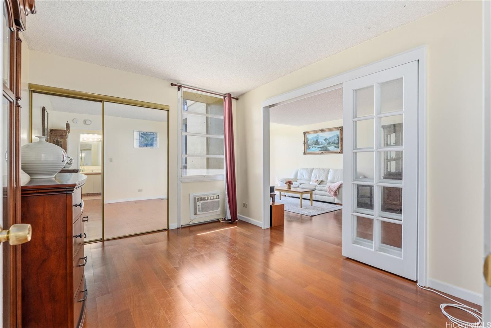 Century West condo # 509, Honolulu, Hawaii - photo 12 of 24