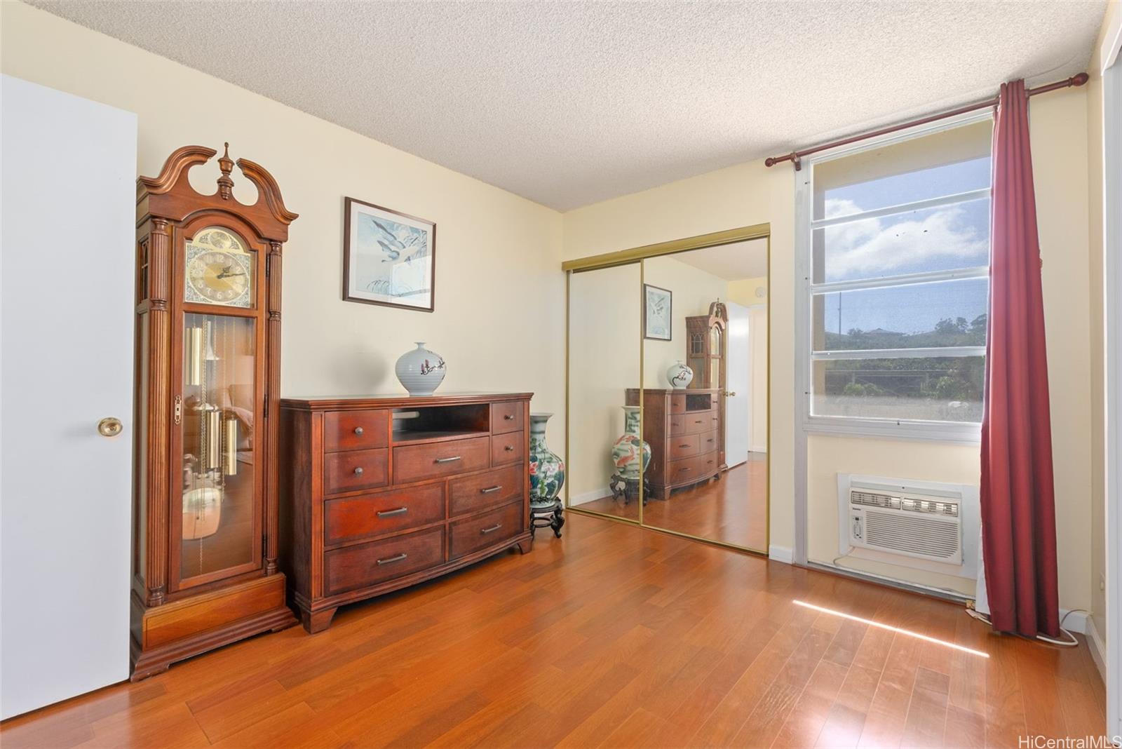 Century West condo # 509, Honolulu, Hawaii - photo 13 of 24