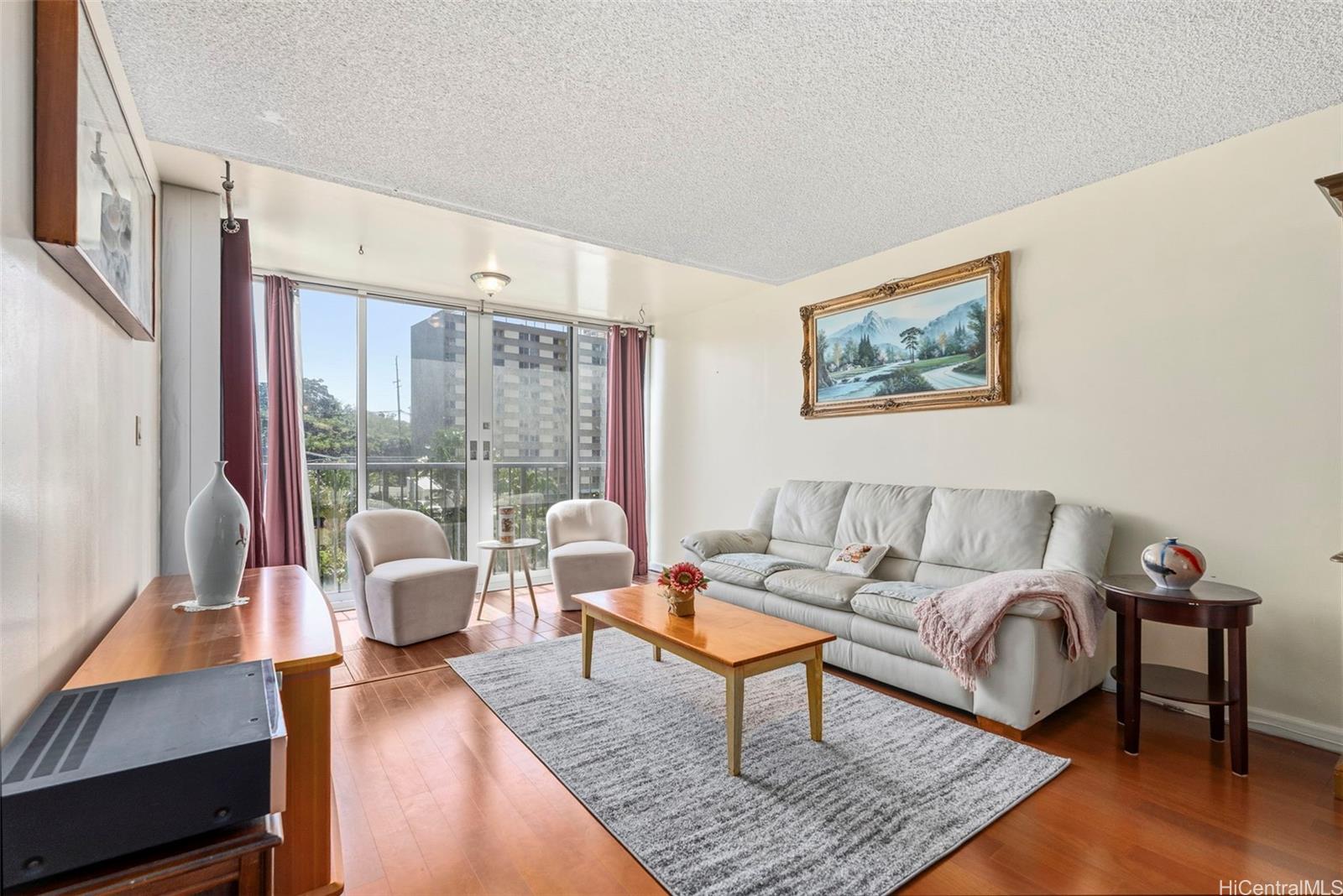 Century West condo # 509, Honolulu, Hawaii - photo 5 of 24