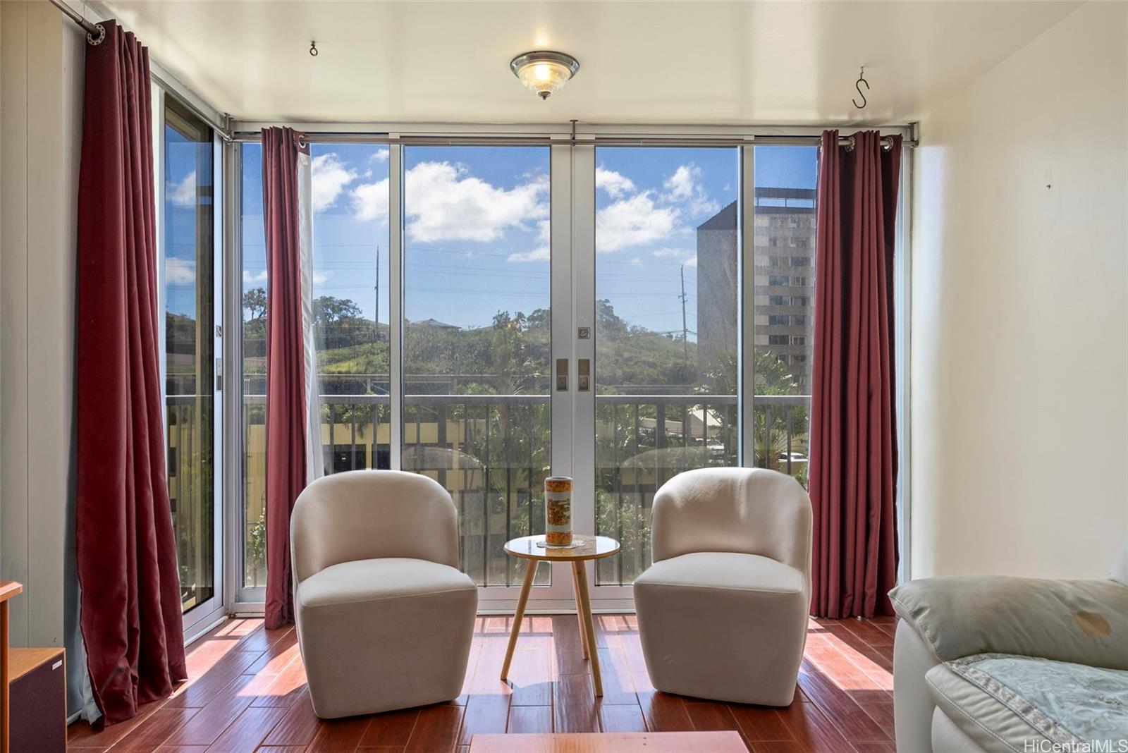 Century West condo # 509, Honolulu, Hawaii - photo 6 of 24