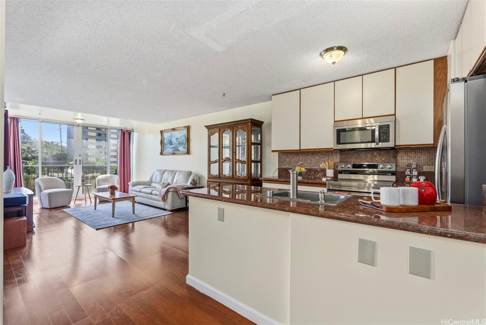 Century West condo # 509, Honolulu, Hawaii - photo 7 of 24