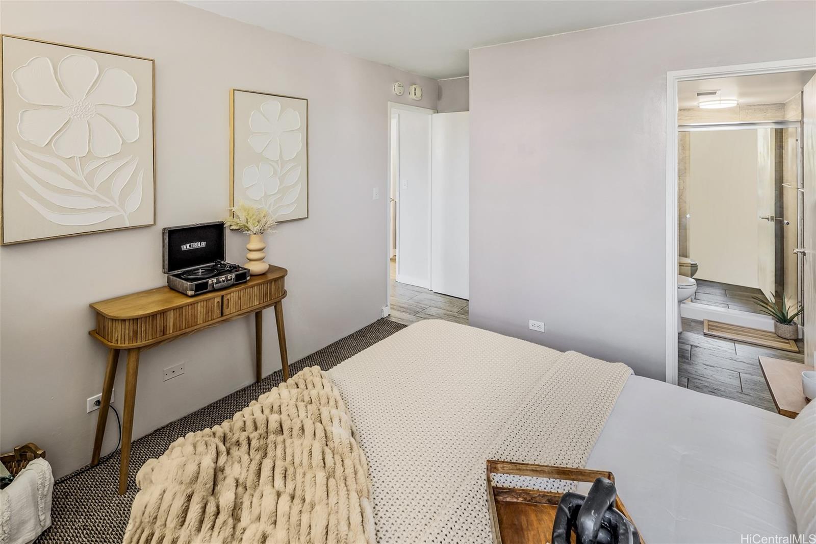 Century West condo # 613, Honolulu, Hawaii - photo 20 of 25