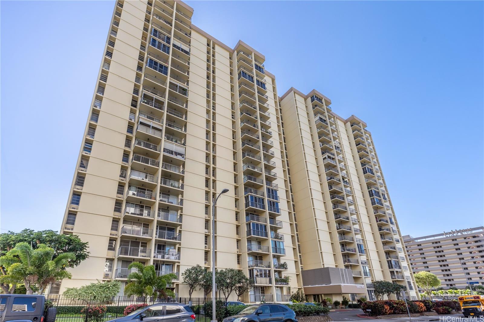 Century West condo # 613, Honolulu, Hawaii - photo 22 of 25