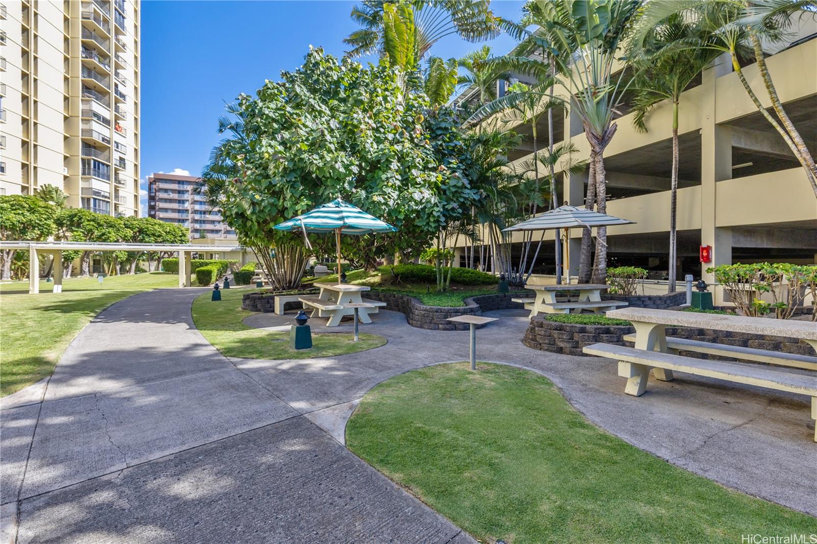 Century West condo # 613, Honolulu, Hawaii - photo 24 of 25