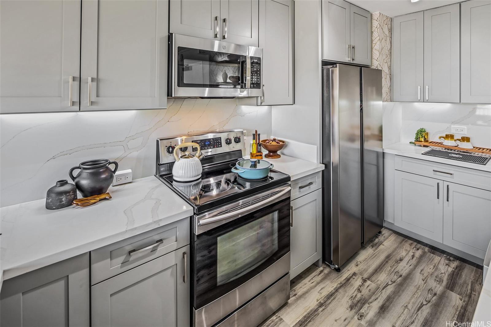 Century West condo # 613, Honolulu, Hawaii - photo 10 of 25