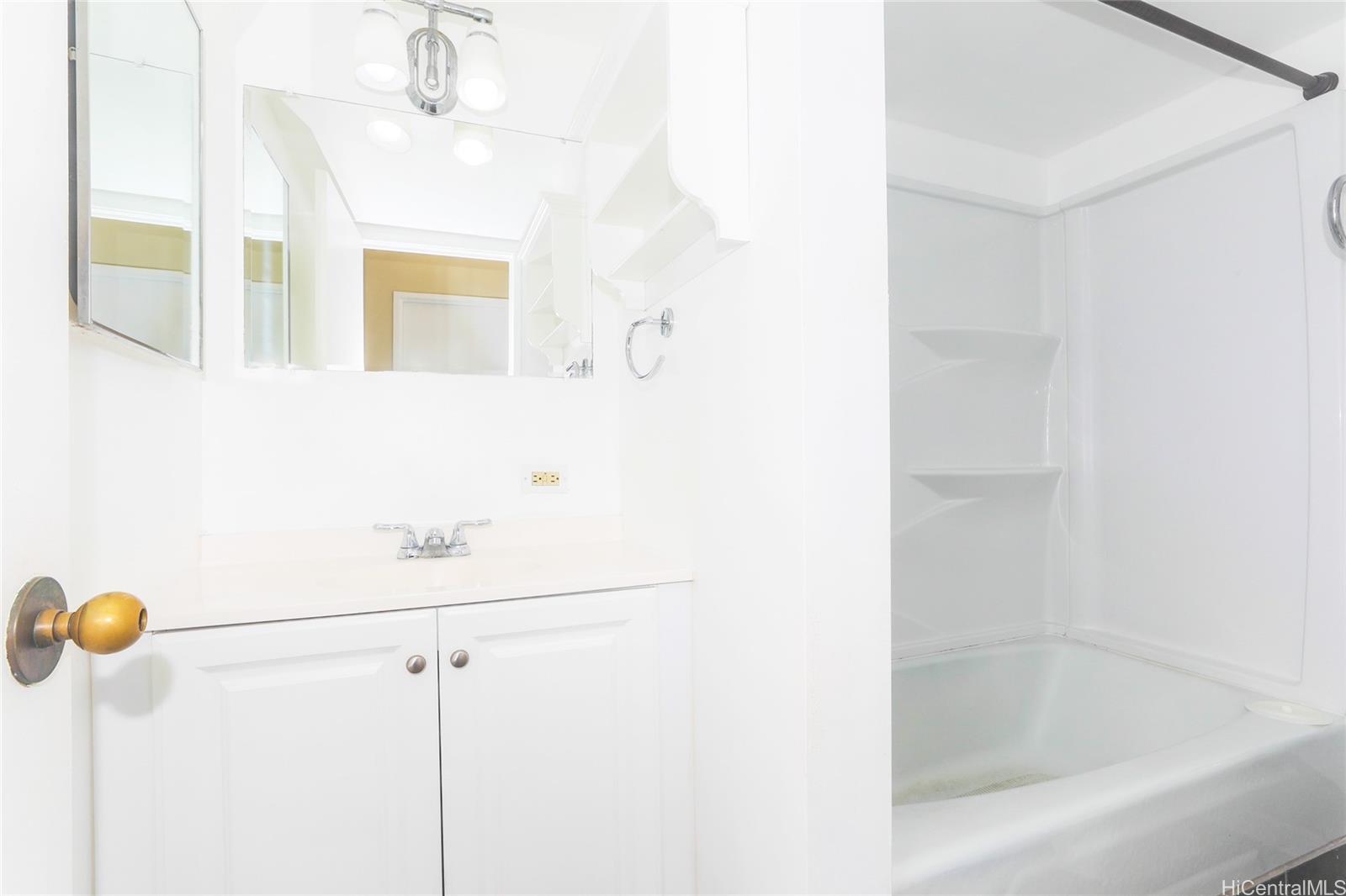 Century West condo # 807, Honolulu, Hawaii - photo 14 of 25