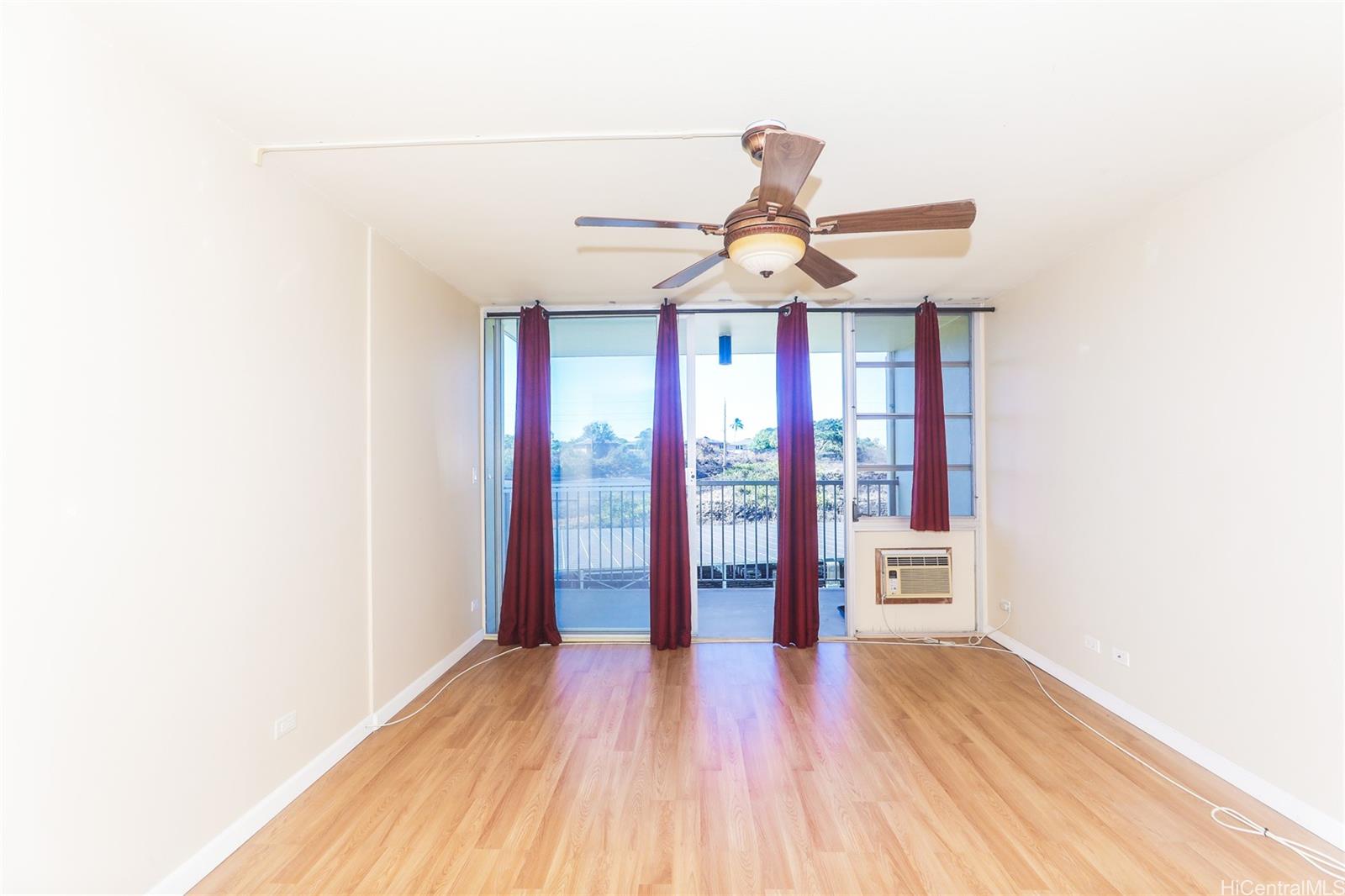 Century West condo # 807, Honolulu, Hawaii - photo 4 of 25