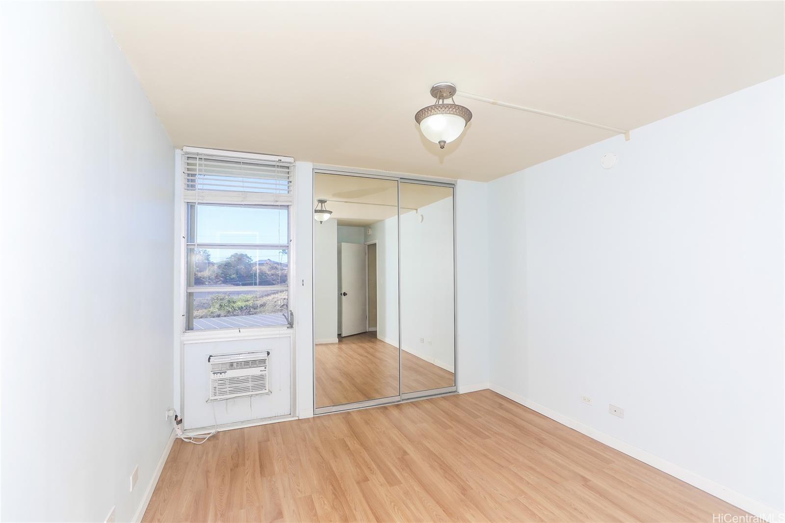 Century West condo # 807, Honolulu, Hawaii - photo 9 of 25