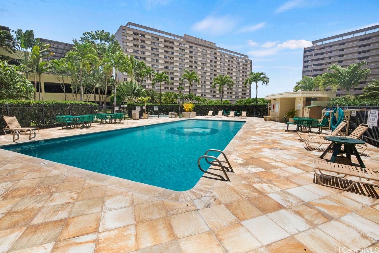 Century West condo # 811, Honolulu, Hawaii - photo 15 of 21