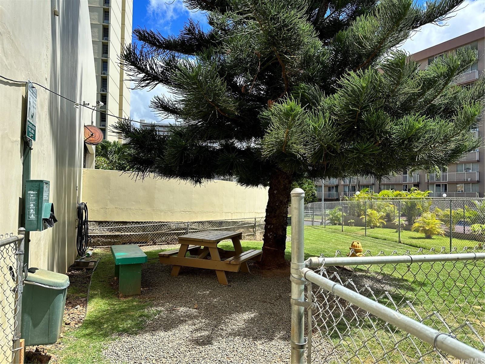 Century West condo # 903, Honolulu, Hawaii - photo 12 of 15