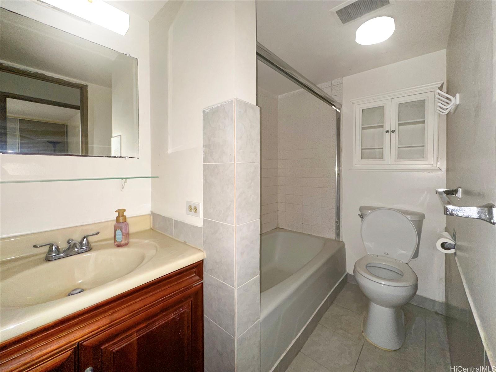 Century West condo # 903, Honolulu, Hawaii - photo 7 of 15