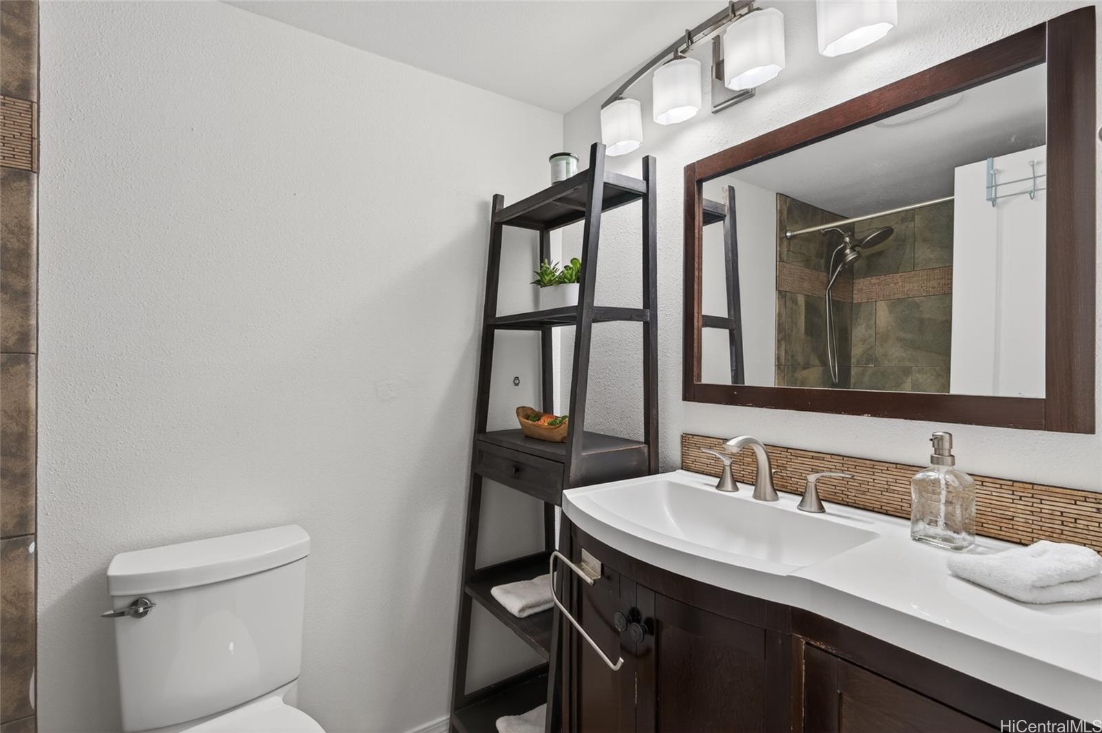 Aikahi Gardens condo # 1803, Kailua, Hawaii - photo 11 of 25