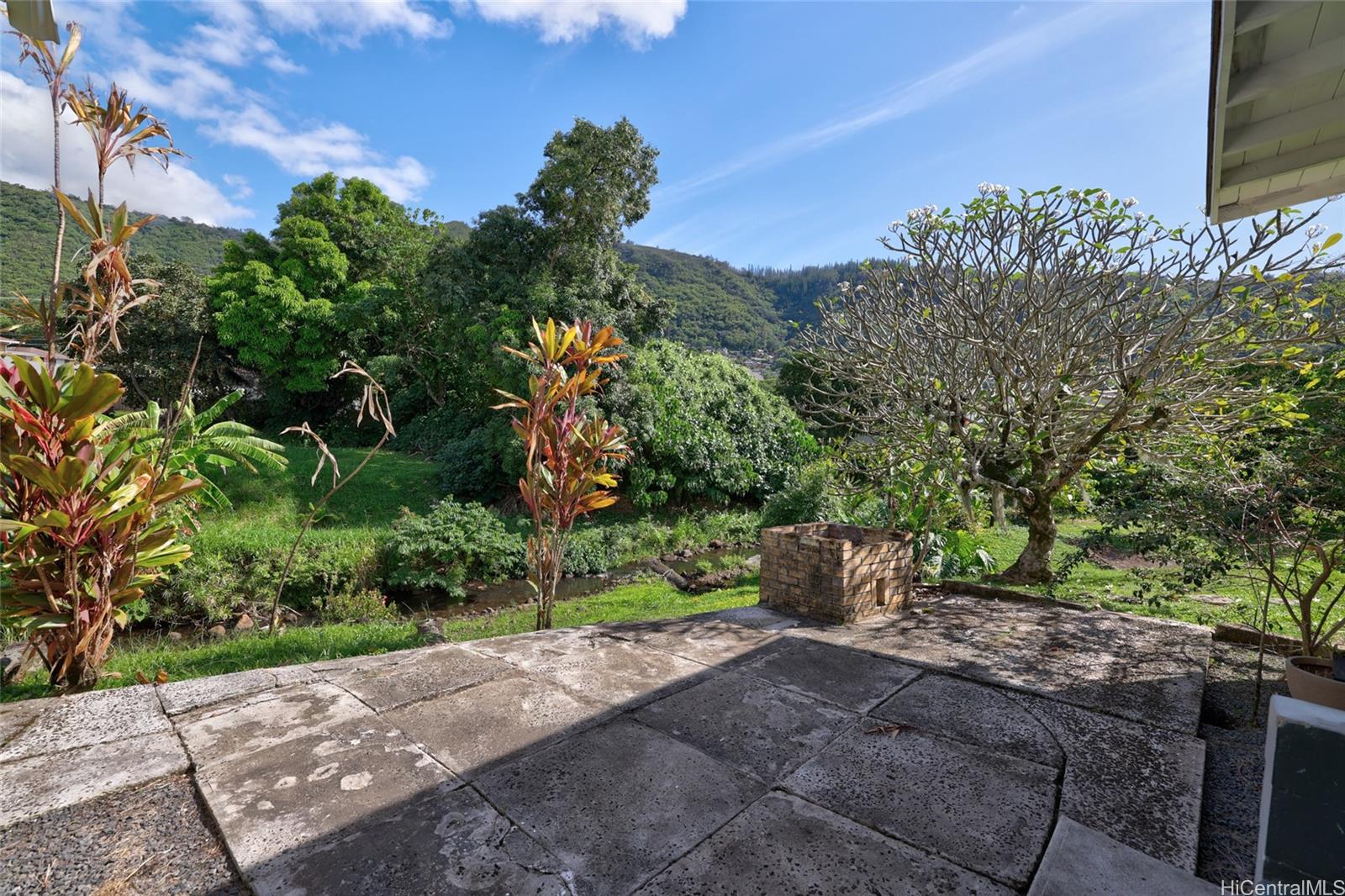 3175  Poelua Place Manoa Area, Honolulu home - photo 15 of 24