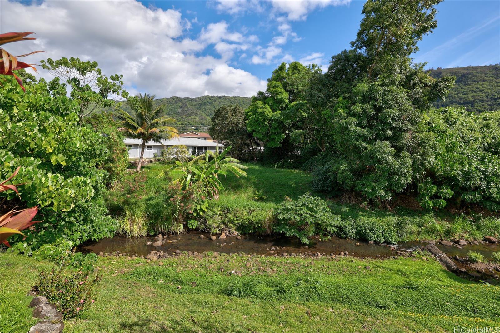 3175  Poelua Place Manoa Area, Honolulu home - photo 17 of 24