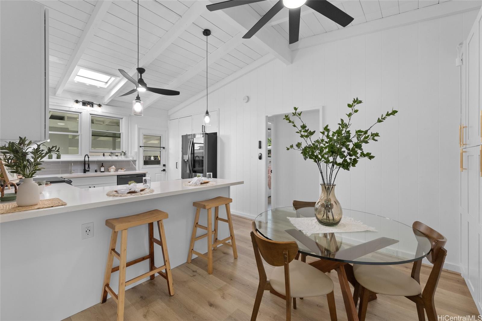 3175  Poelua Place Manoa Area, Honolulu home - photo 6 of 24