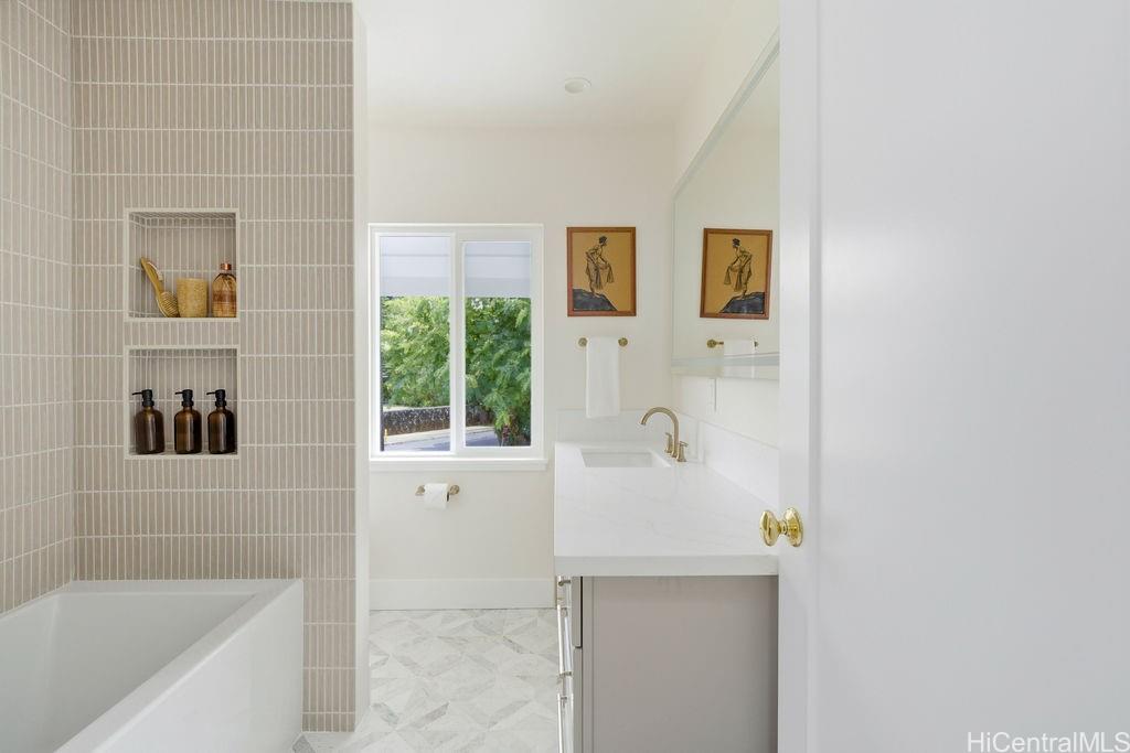 3198  Alika Ave Dowsett, Honolulu home - photo 19 of 25