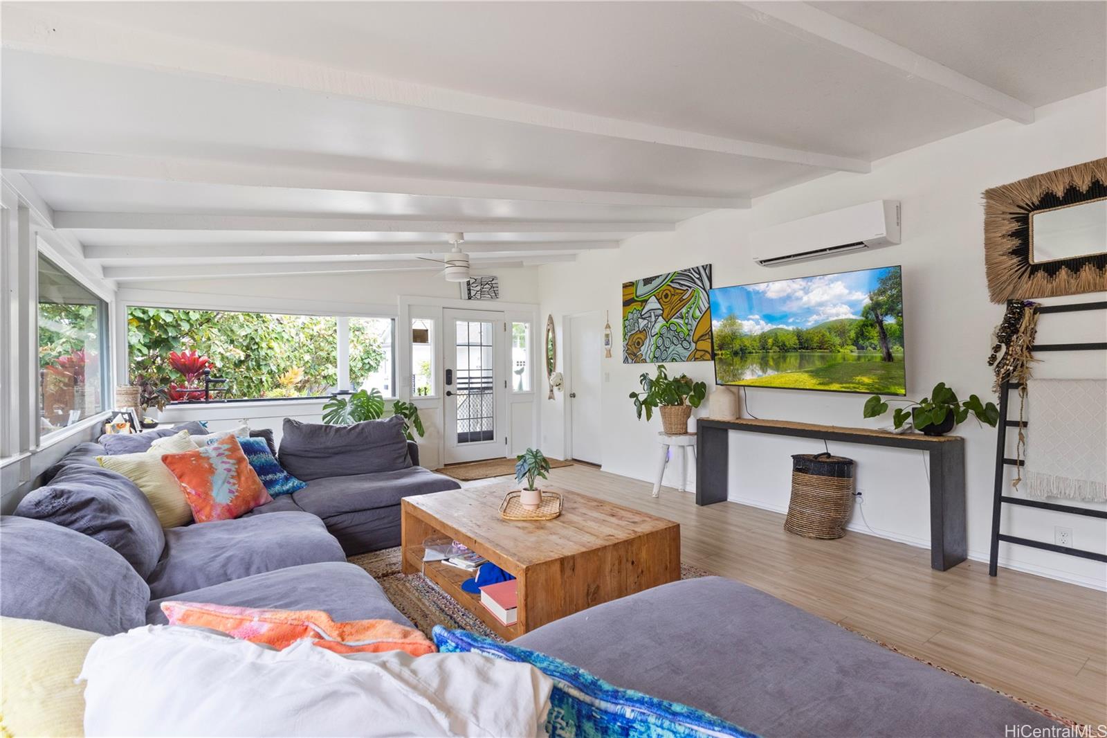 32  Pilipu Place Beachside, Kailua home - photo 5 of 25