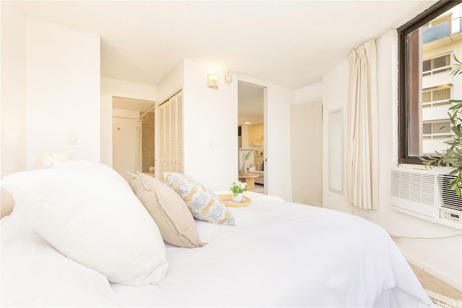 Monte Vista condo # 1105, Honolulu, Hawaii - photo 13 of 25