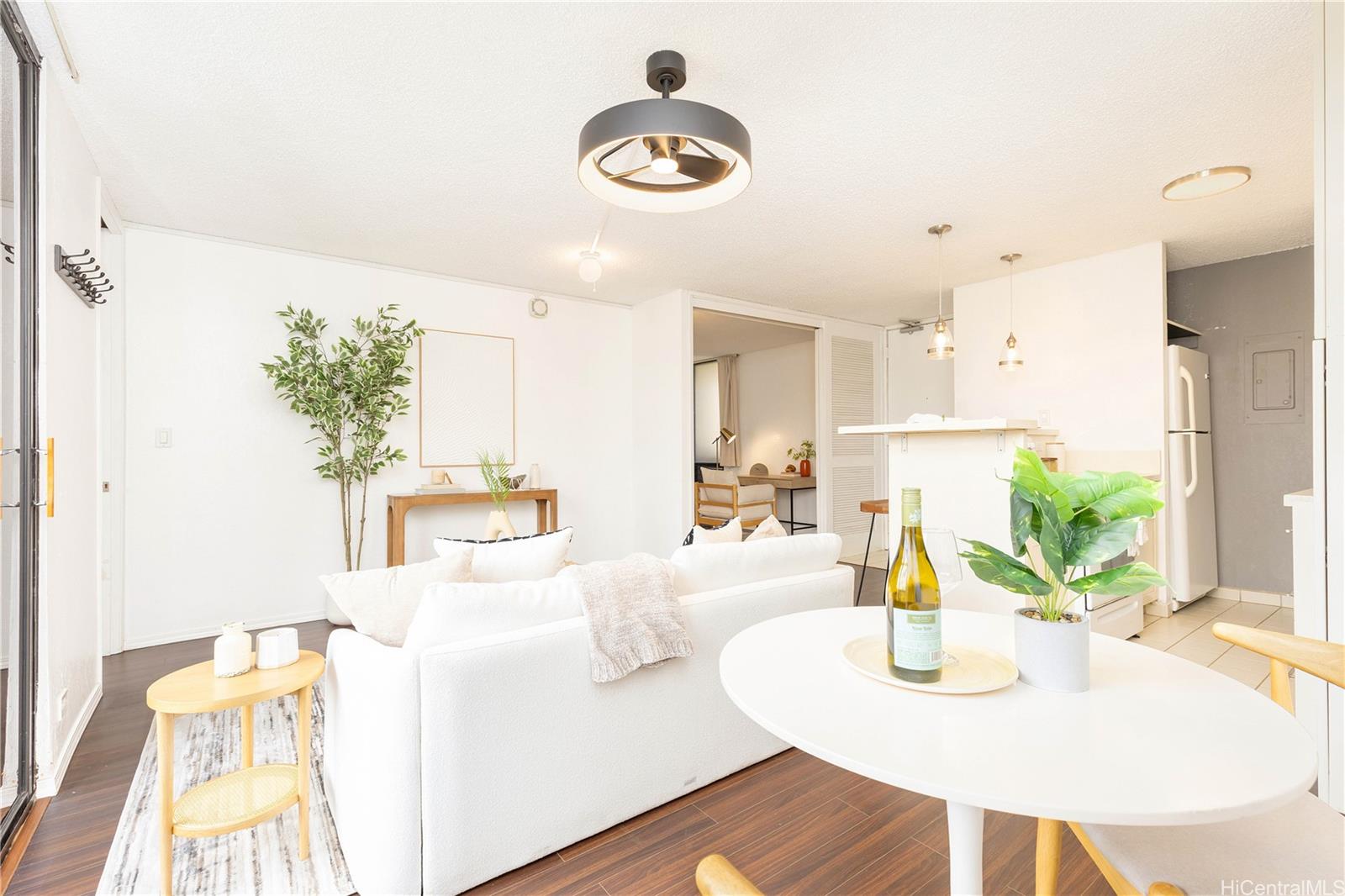 Monte Vista condo # 1105, Honolulu, Hawaii - photo 5 of 25